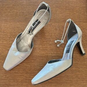 Vintage silver metallic tie ankle crystal encrusted heels (y)